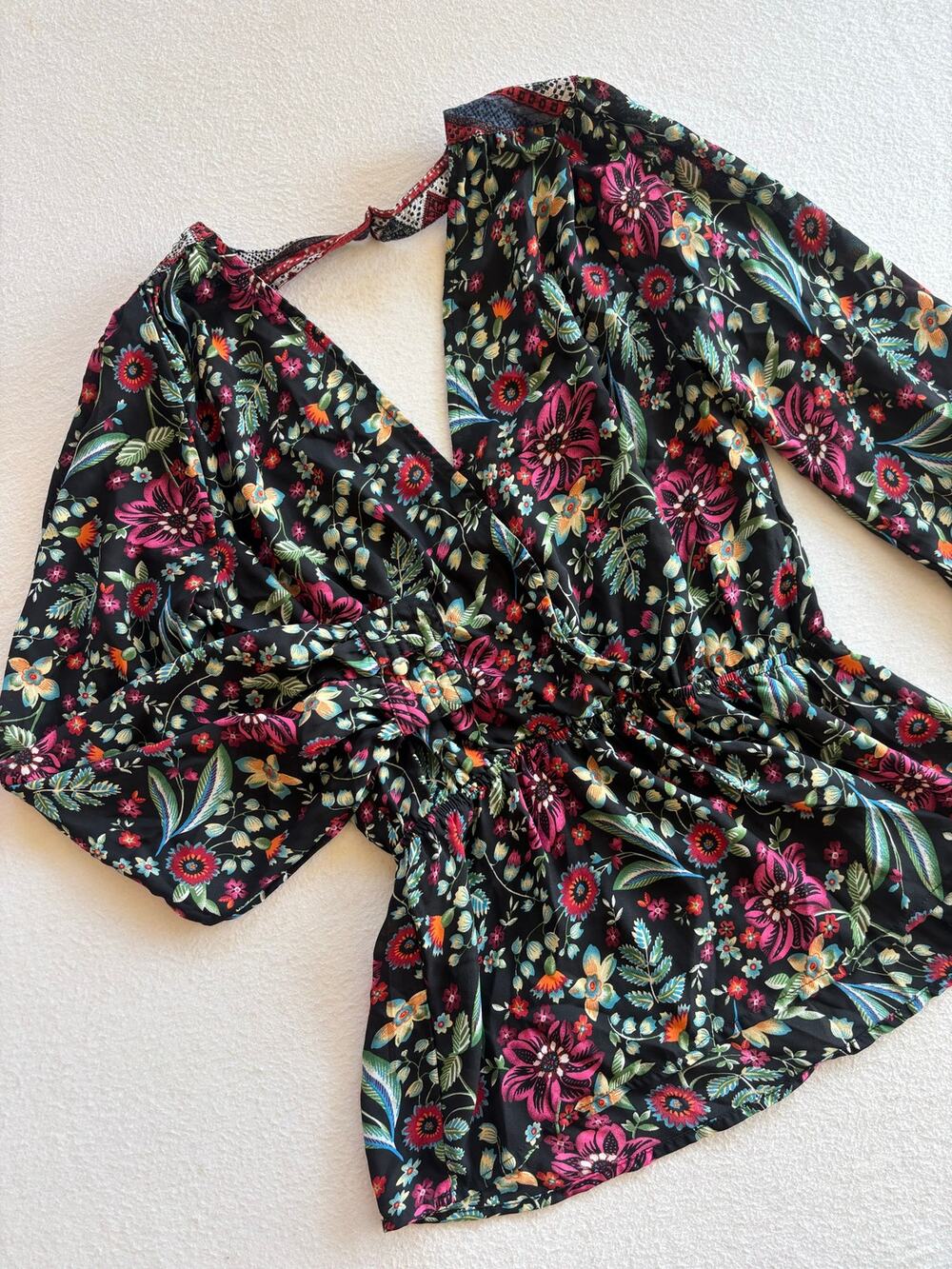 Gimmicks by BKE Floral Chiffon Peplum Top Women’s XS Black Floral
